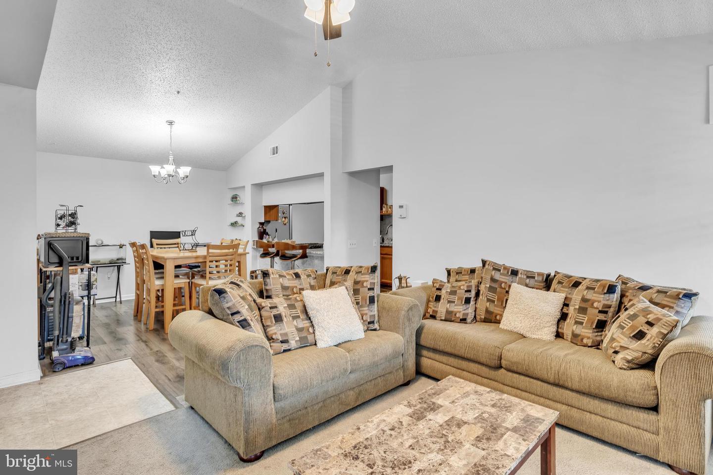 209 Waters Edge Dr #20