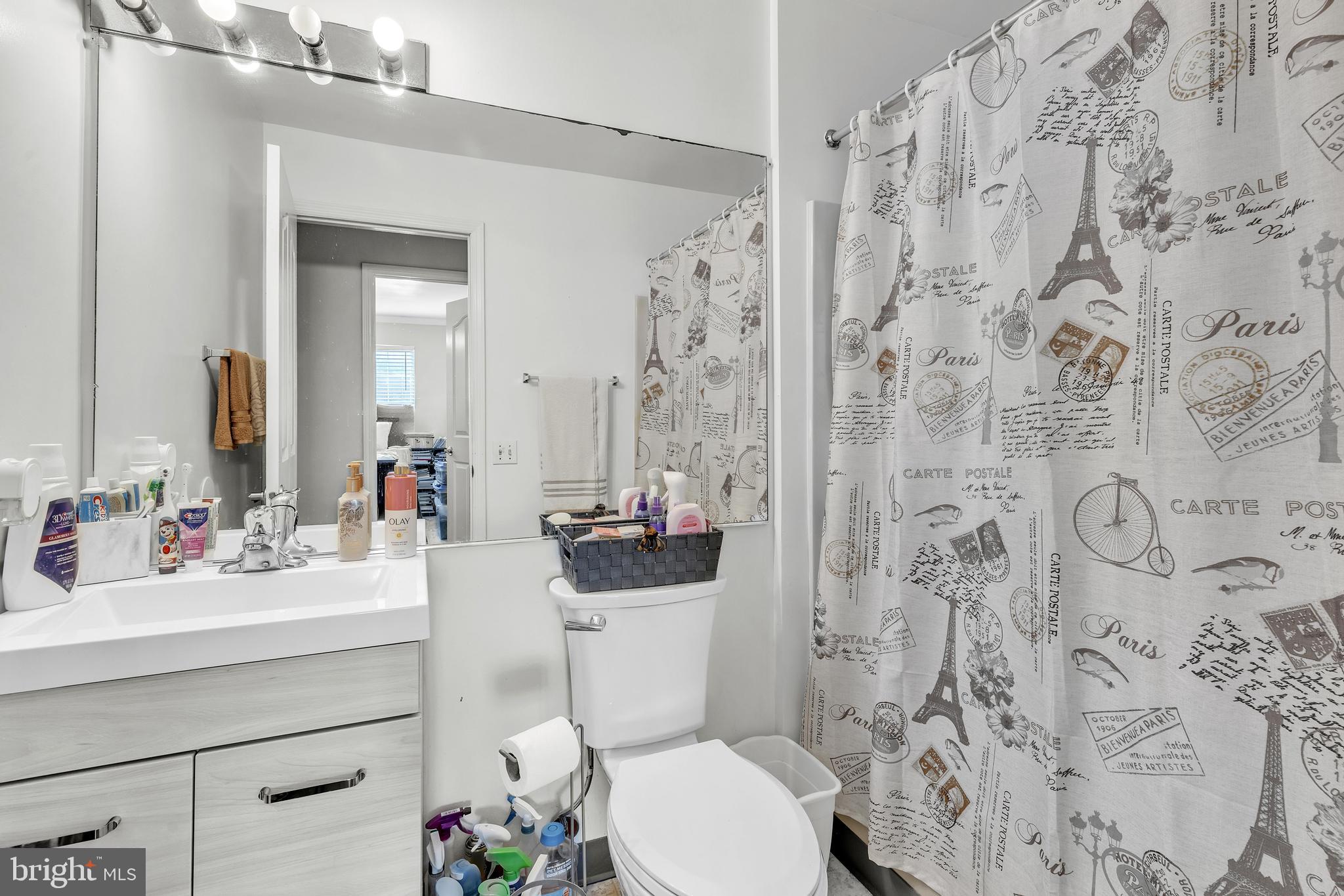 209 Waters Edge Dr #20