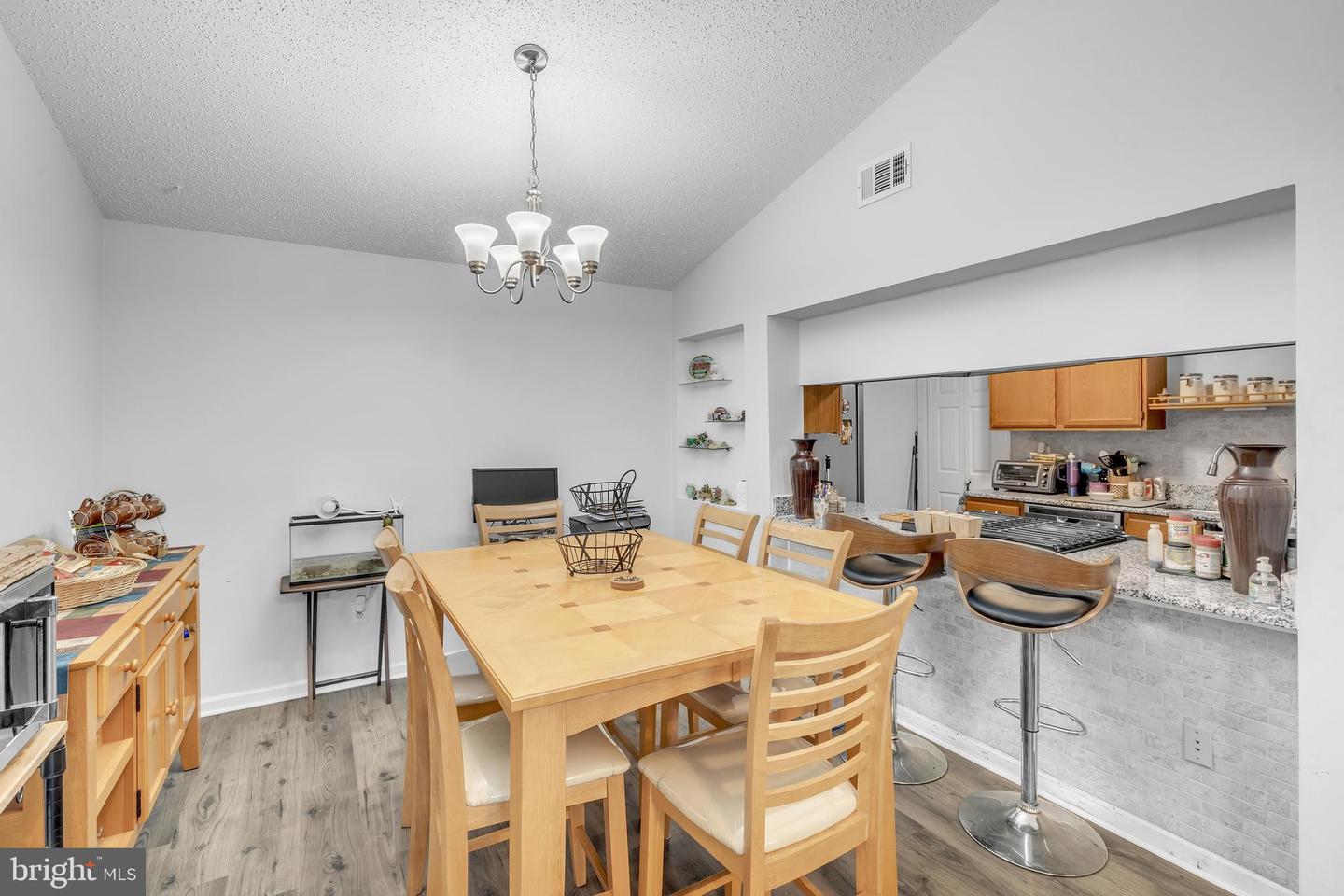 209 Waters Edge Dr #20