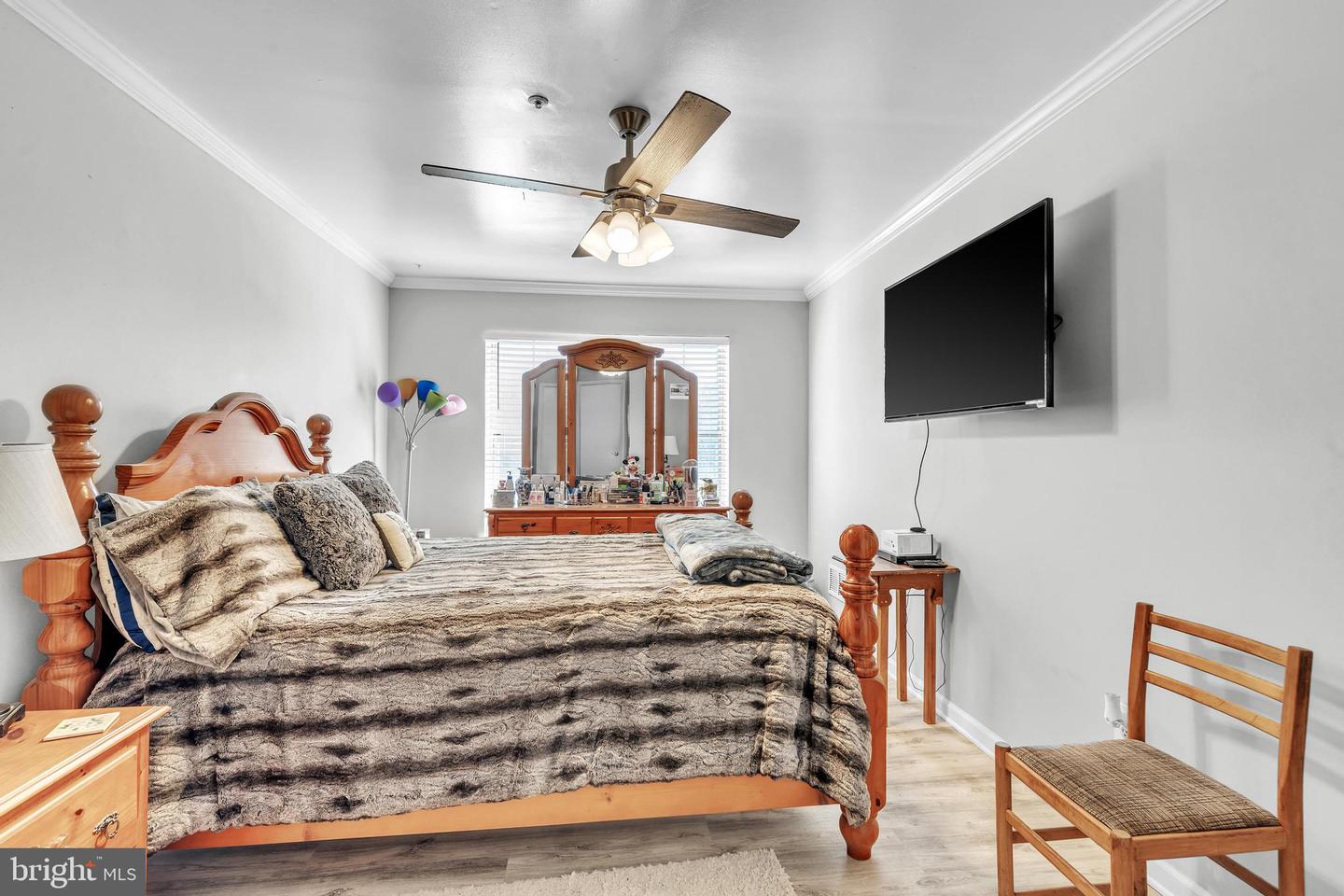 209 Waters Edge Dr #20