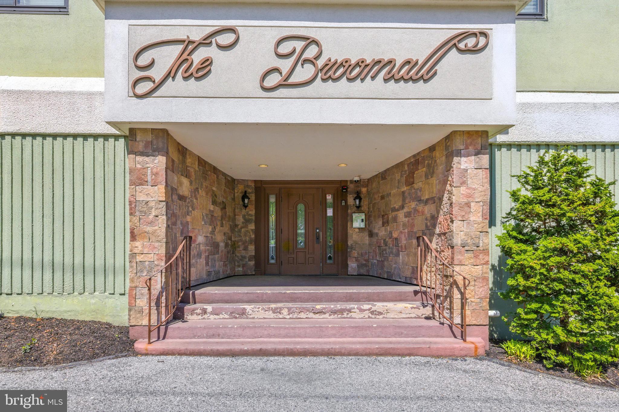 900-Unit N Broom St #23