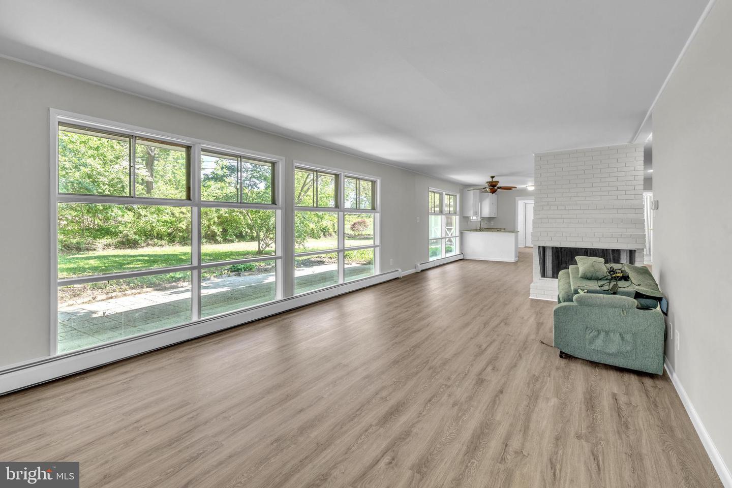 17 Kensington Ln