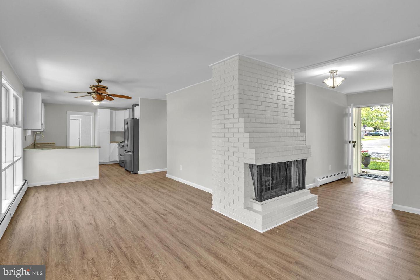 17 Kensington Ln