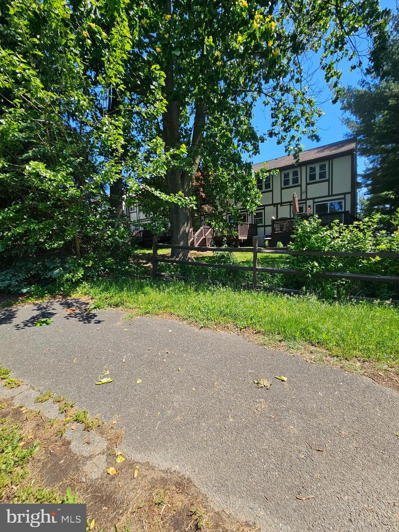 5424 JENMATT DR