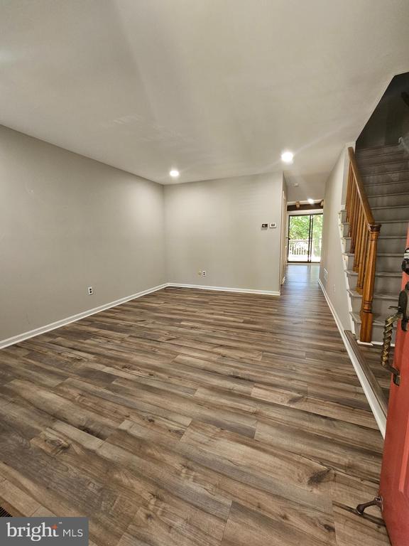 5424 JENMATT DR