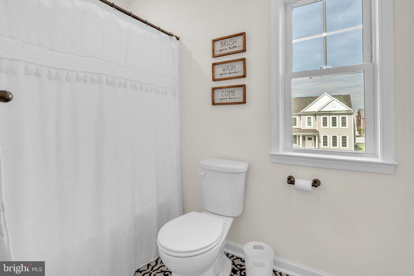 340 Ellenwood Dr