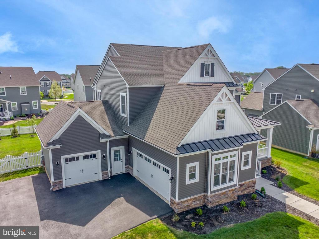 340 Ellenwood Dr