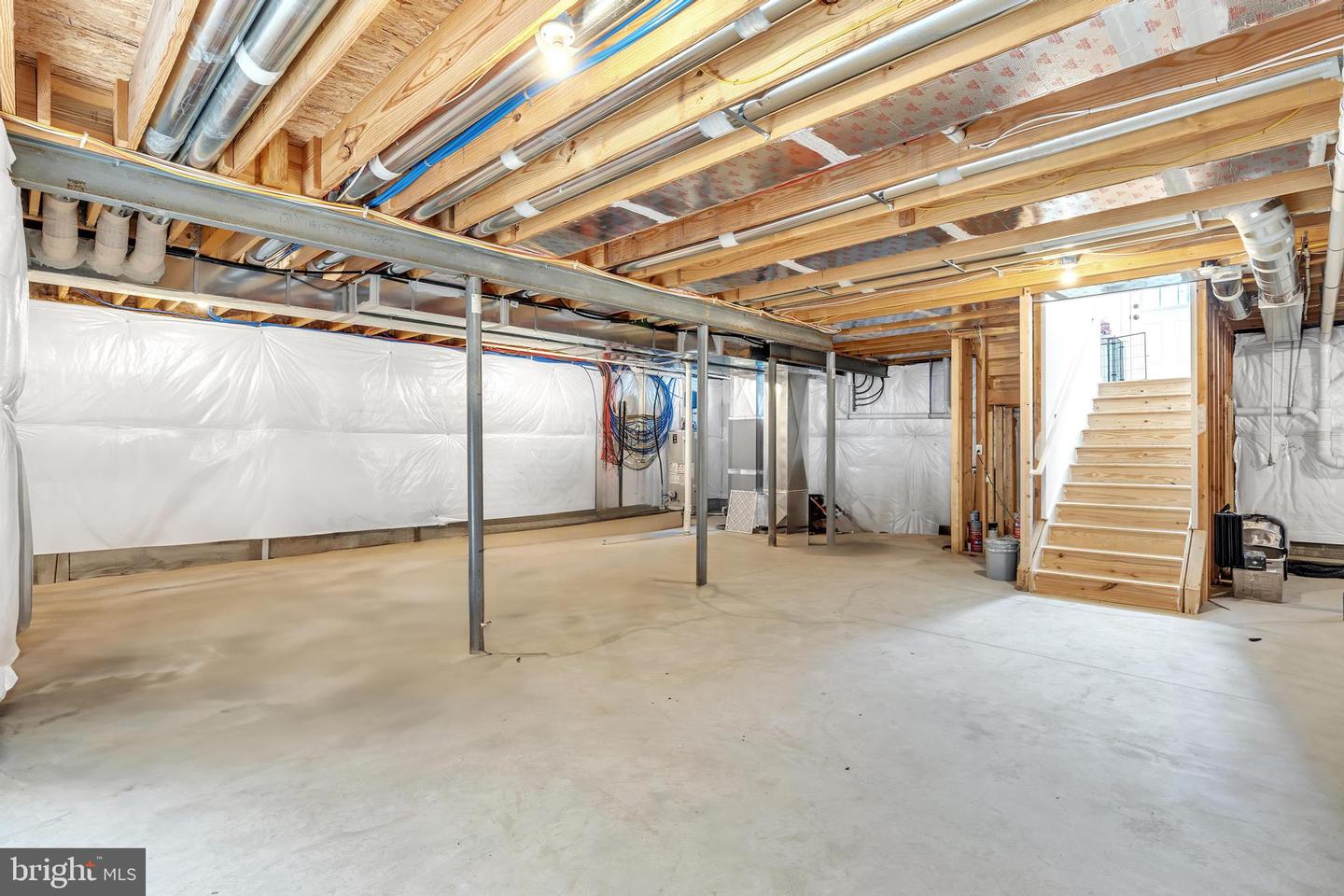 340 Ellenwood Dr
