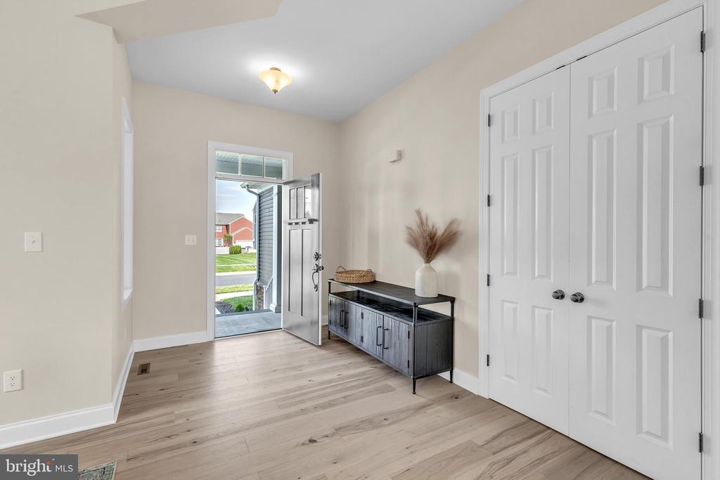 340 Ellenwood Dr