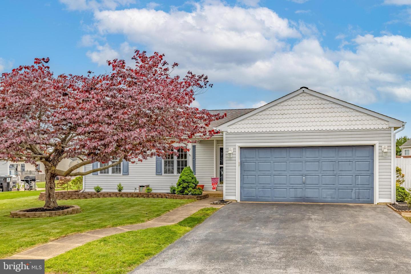 5 Patricia Cir