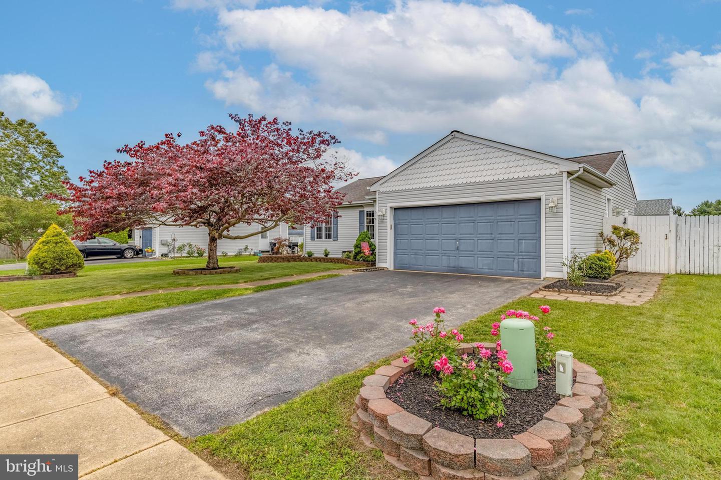 5 Patricia Cir