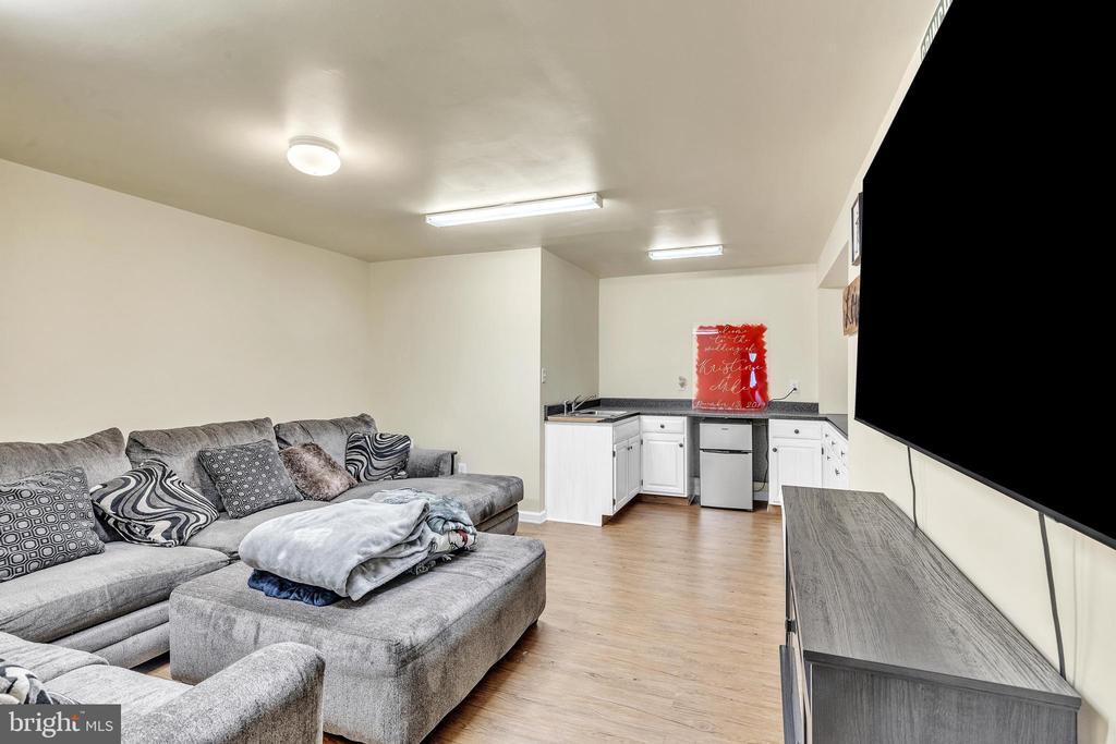 5 Patricia Cir