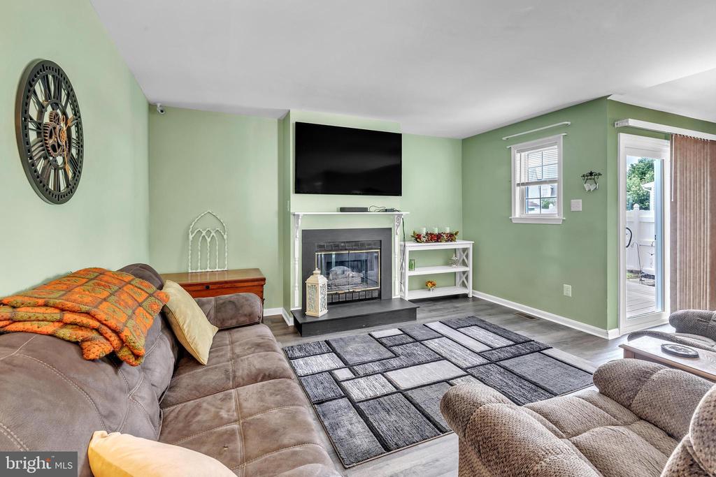 5 Patricia Cir