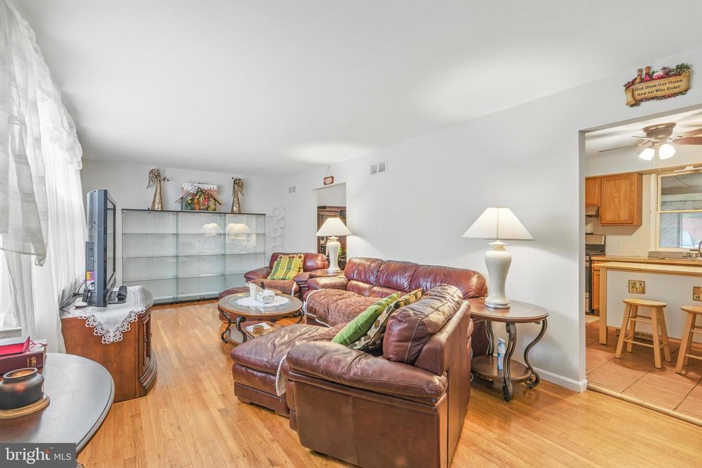 19 Melanie Dr