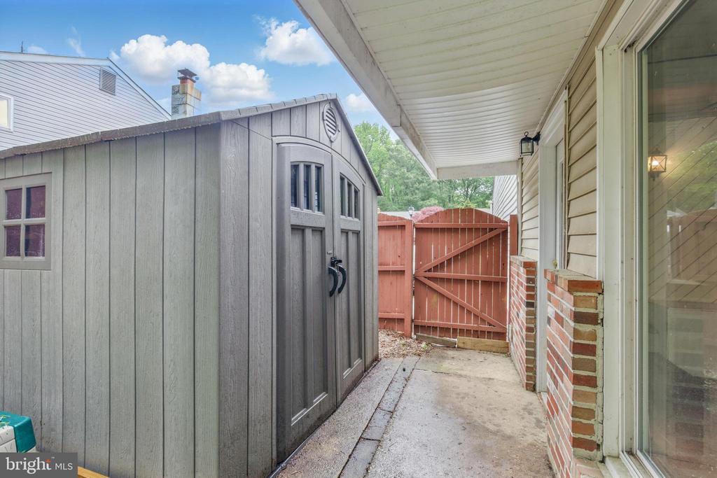 19 Melanie Dr