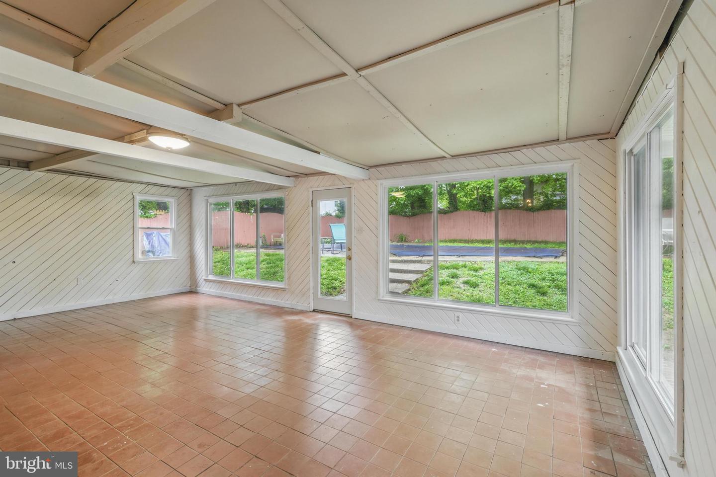 19 Melanie Dr