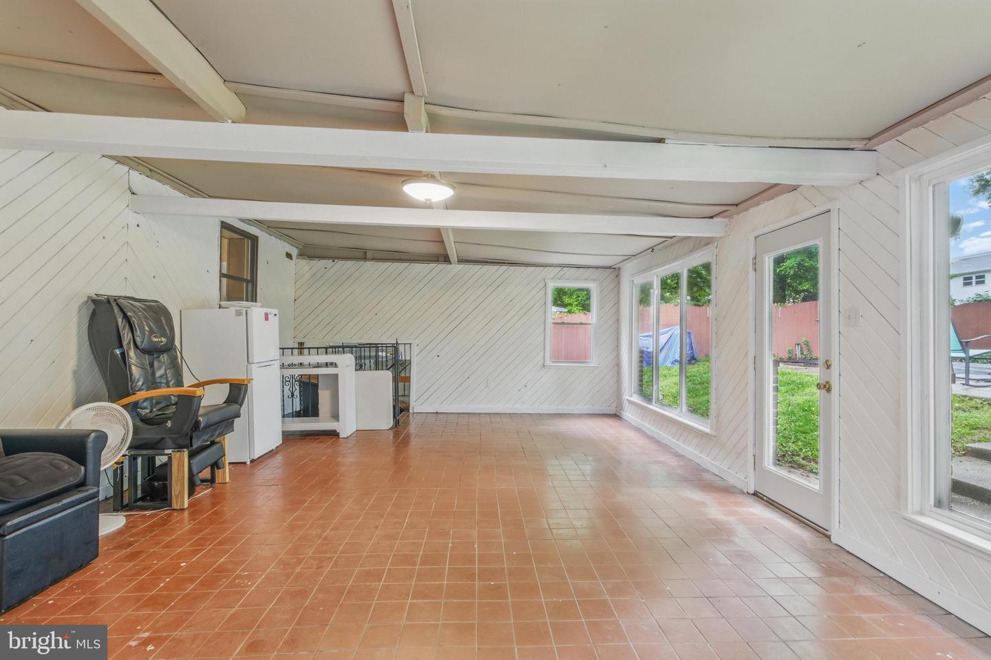 19 Melanie Dr