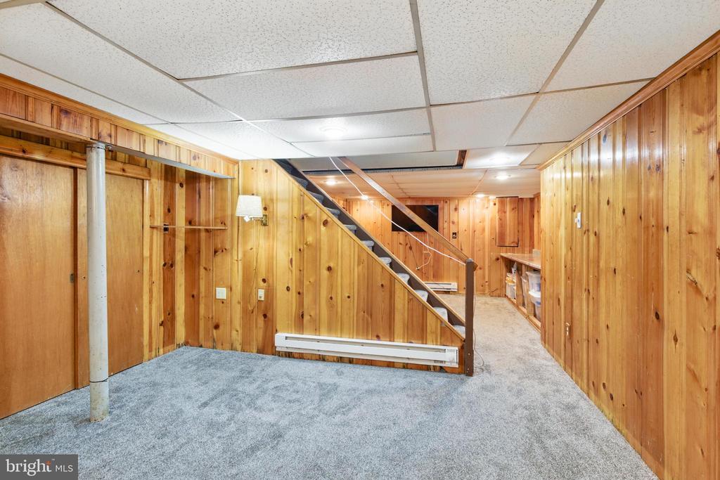 19 Melanie Dr