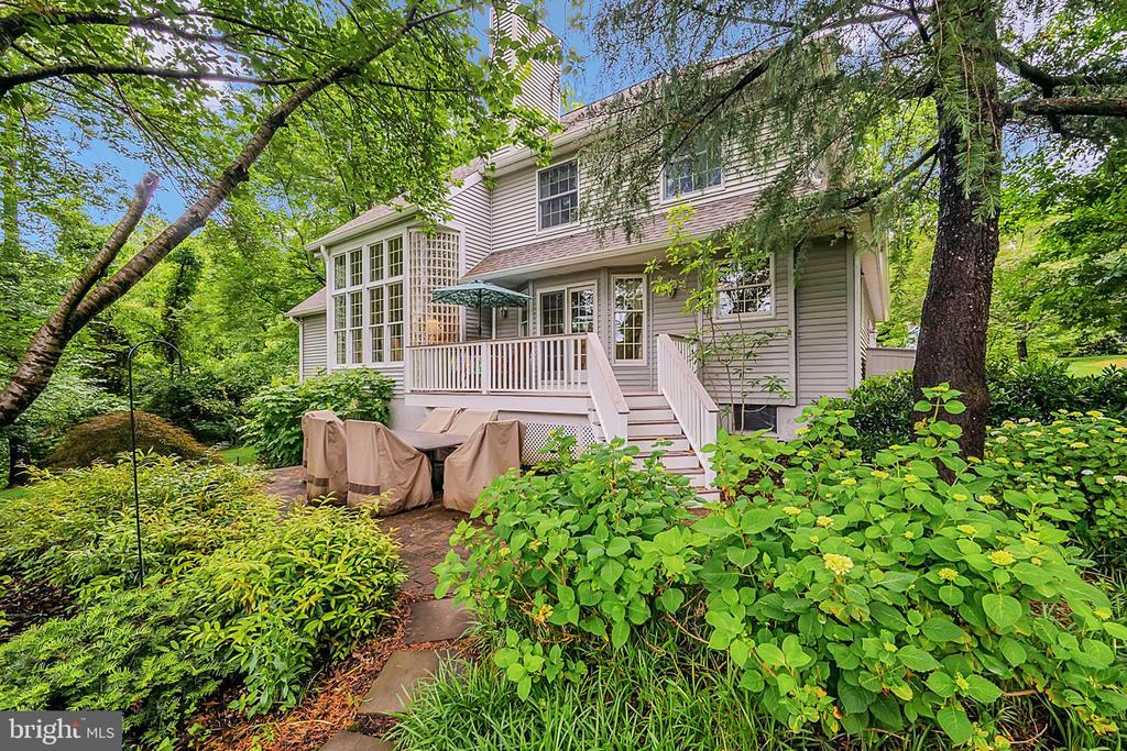 1020 White Birch Dr