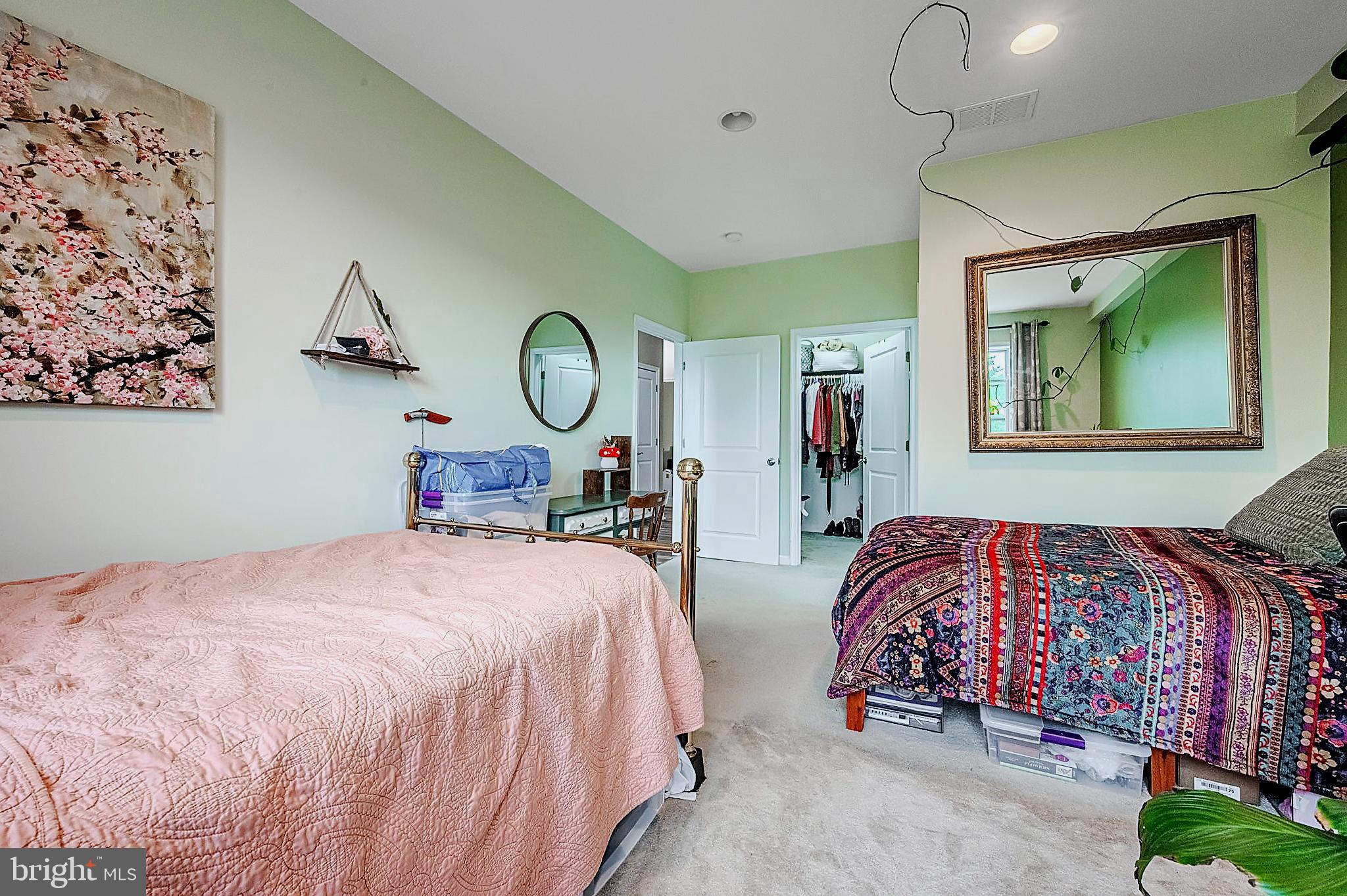 113-Unit E Main St #318