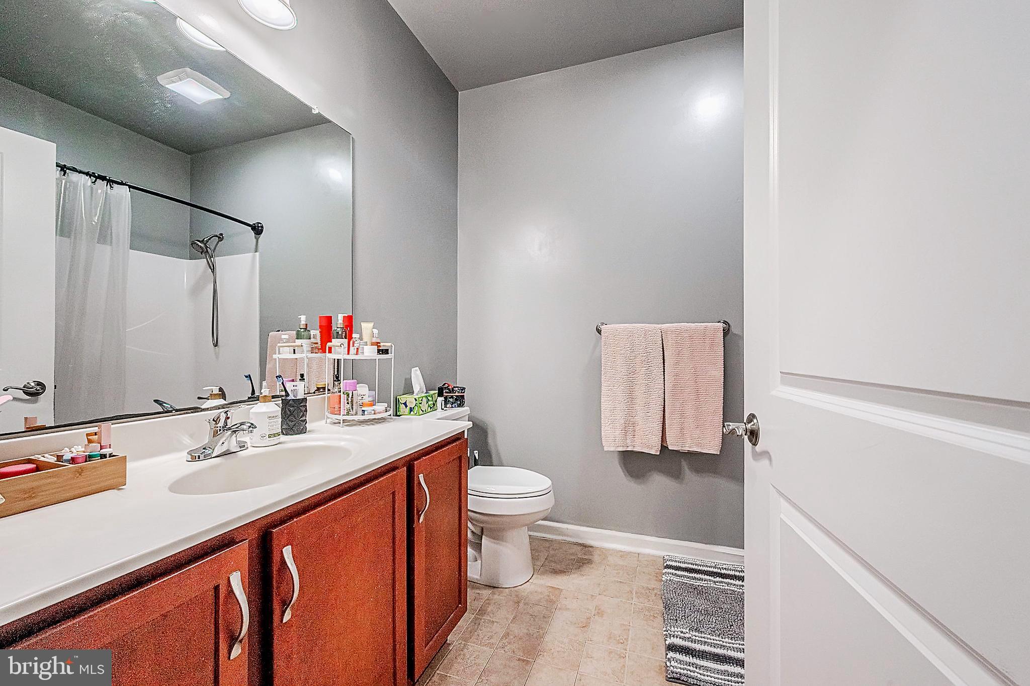 113-Unit E Main St #318