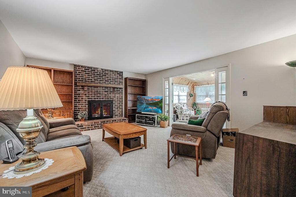 12 Pierson Dr