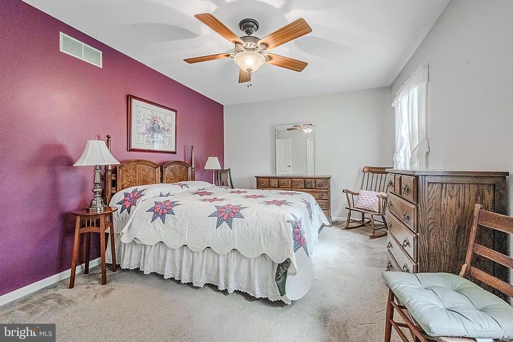 12 Pierson Dr