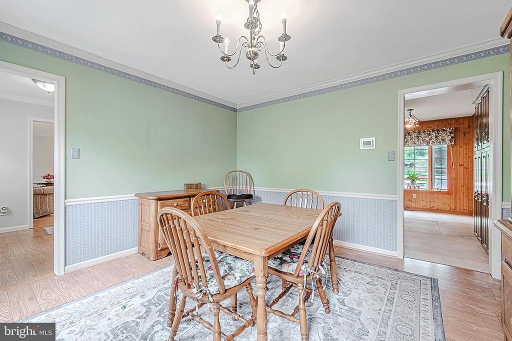 12 Pierson Dr