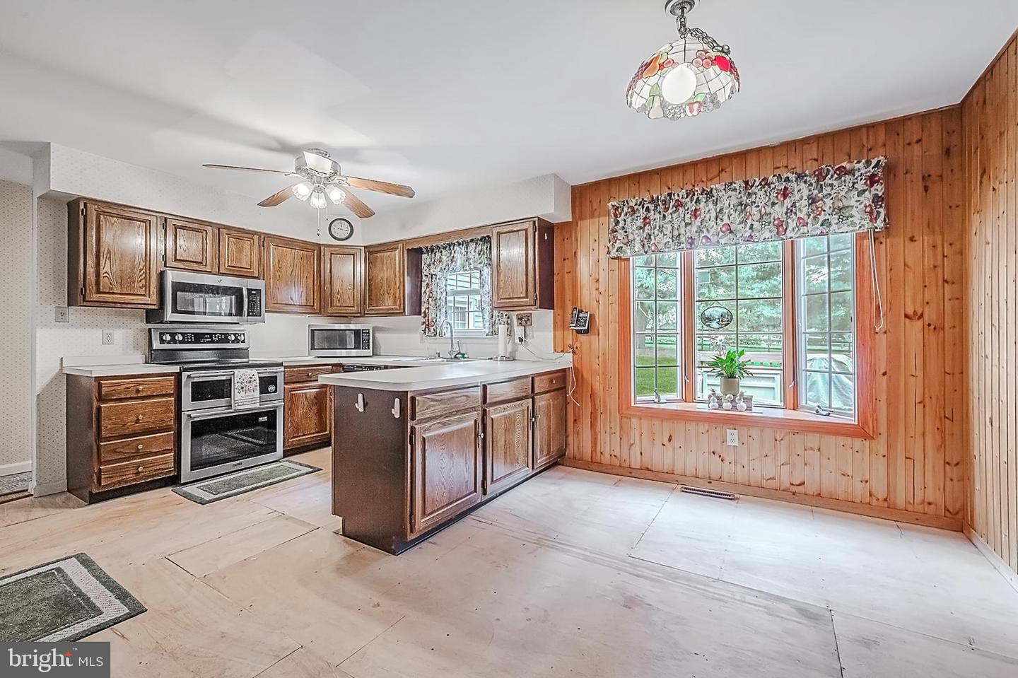 12 Pierson Dr