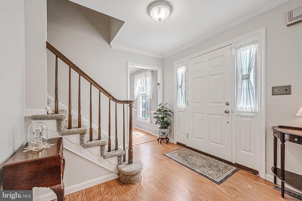 12 Pierson Dr