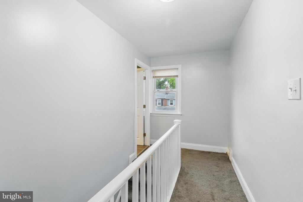 22 S Pennewell Dr