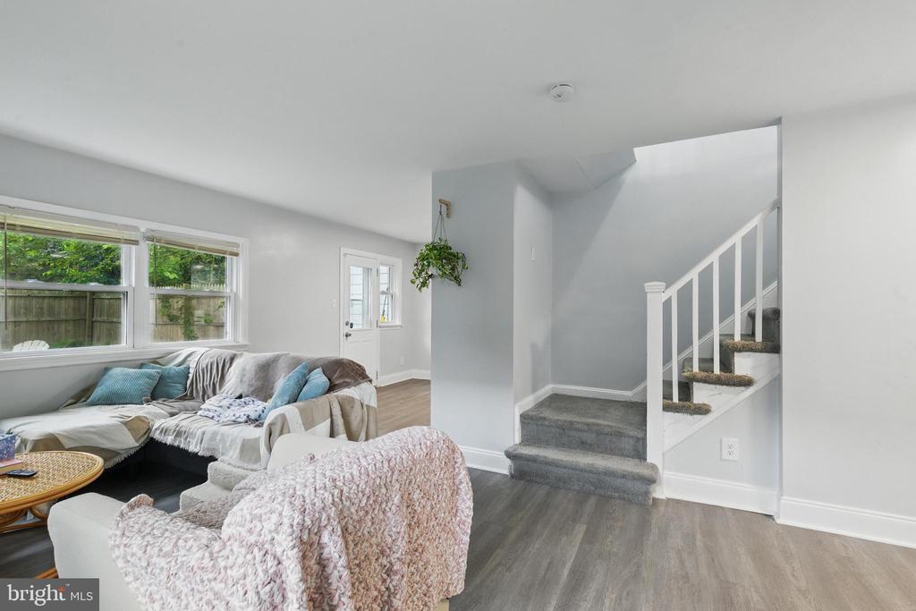 22 S Pennewell Dr