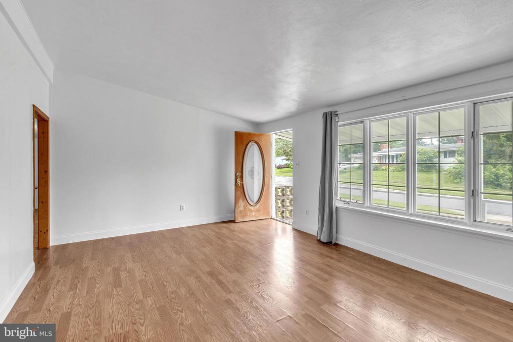 31 Mavista Cir