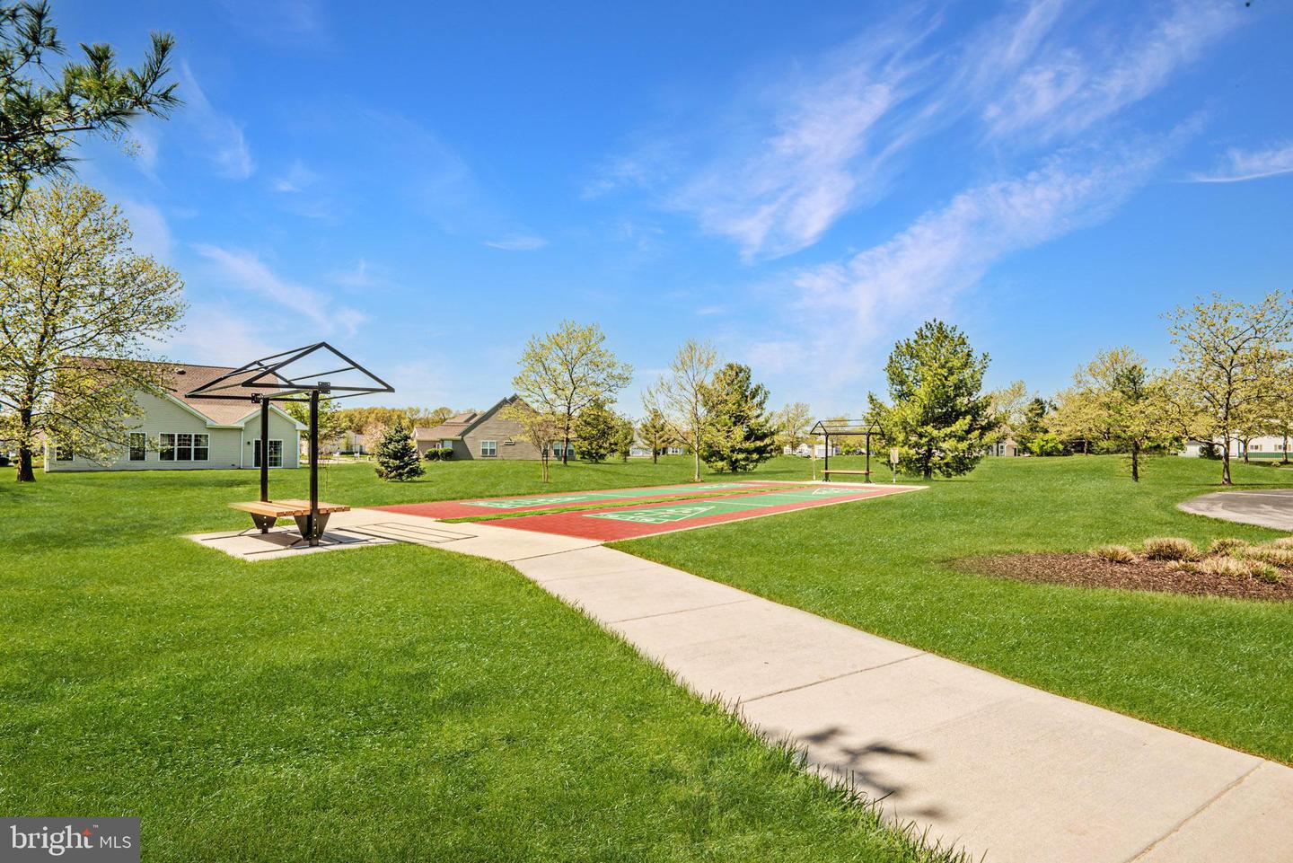 51 Springmill Dr