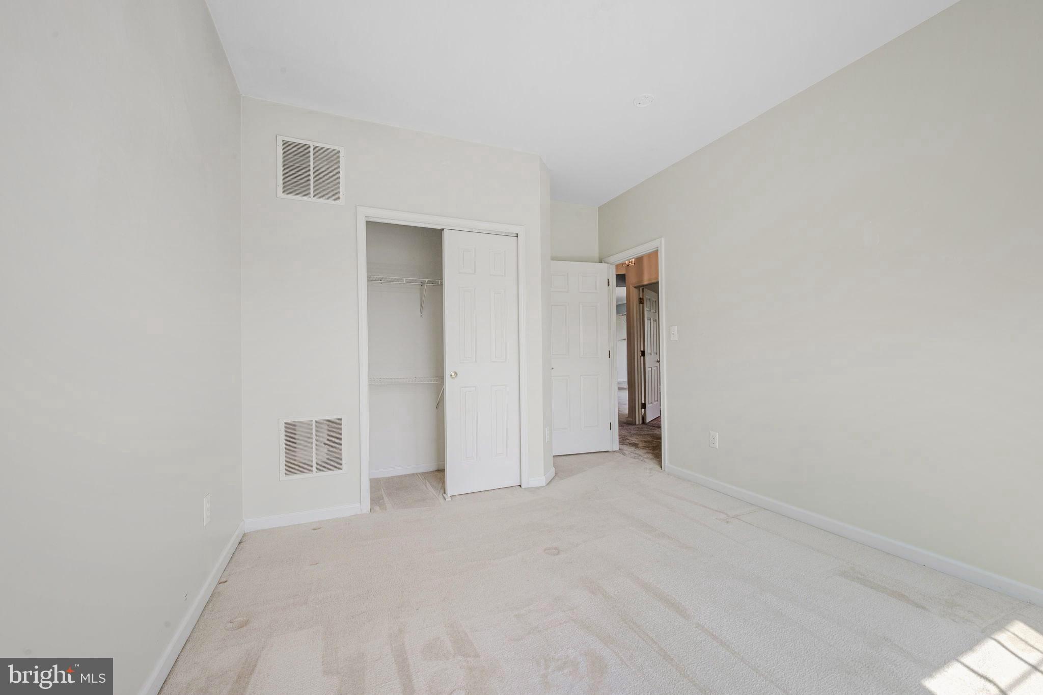 51 Springmill Dr