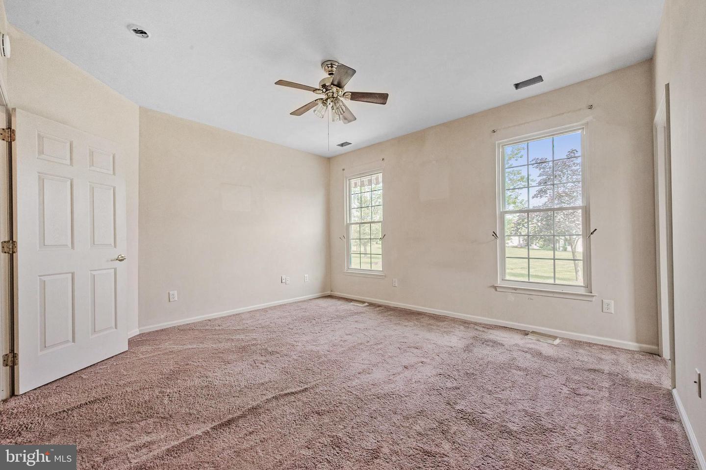 51 Springmill Dr