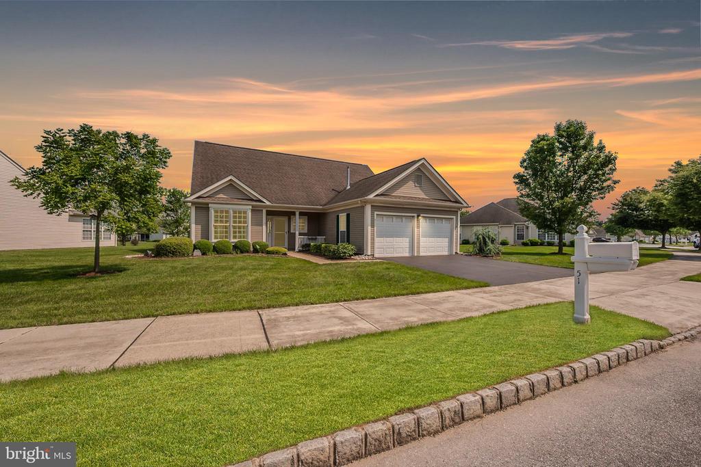 51 Springmill Dr