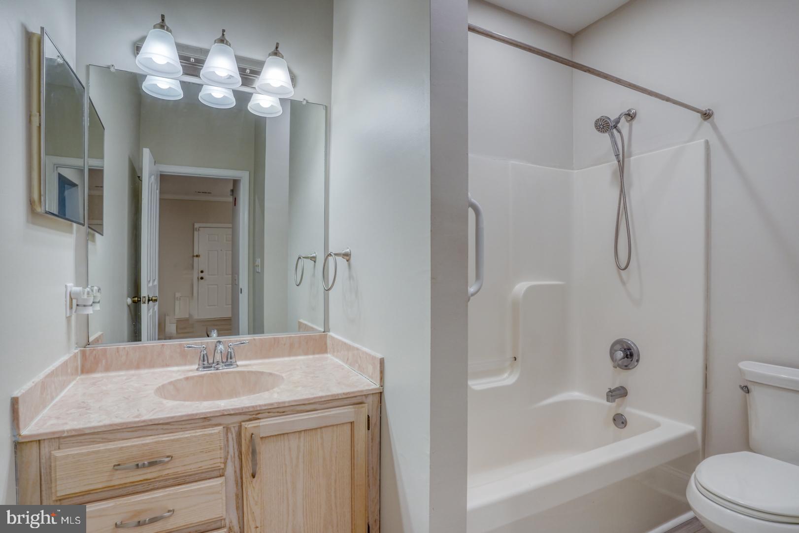 2902 Waters Edge Dr #261