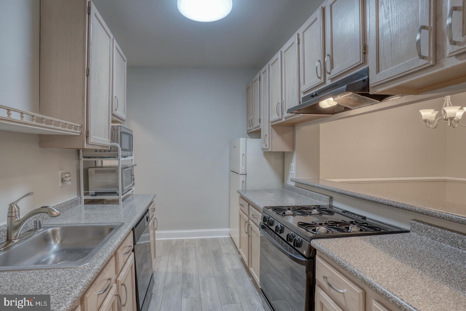 2902 Waters Edge Dr #261