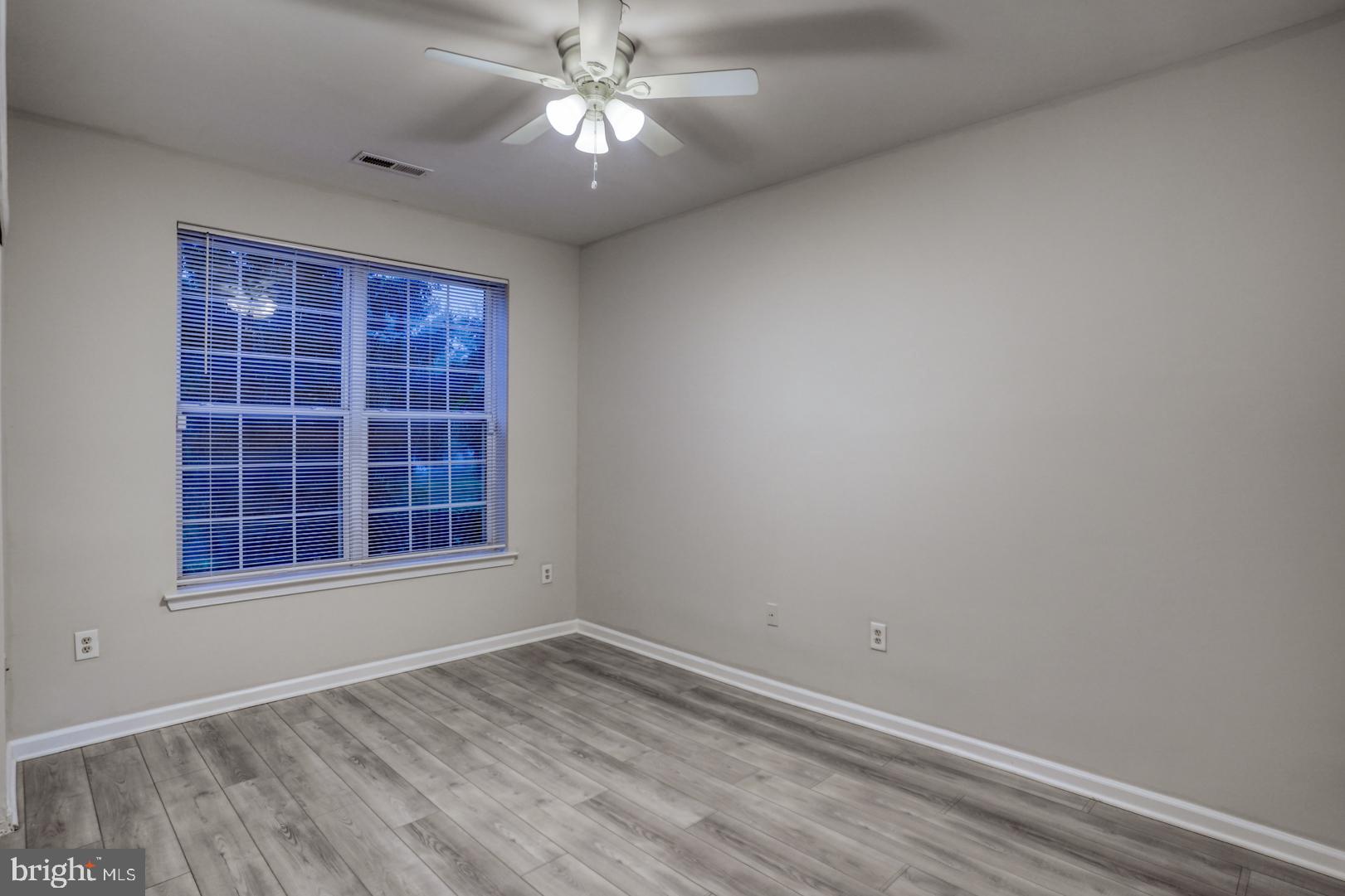 2902 Waters Edge Dr #261