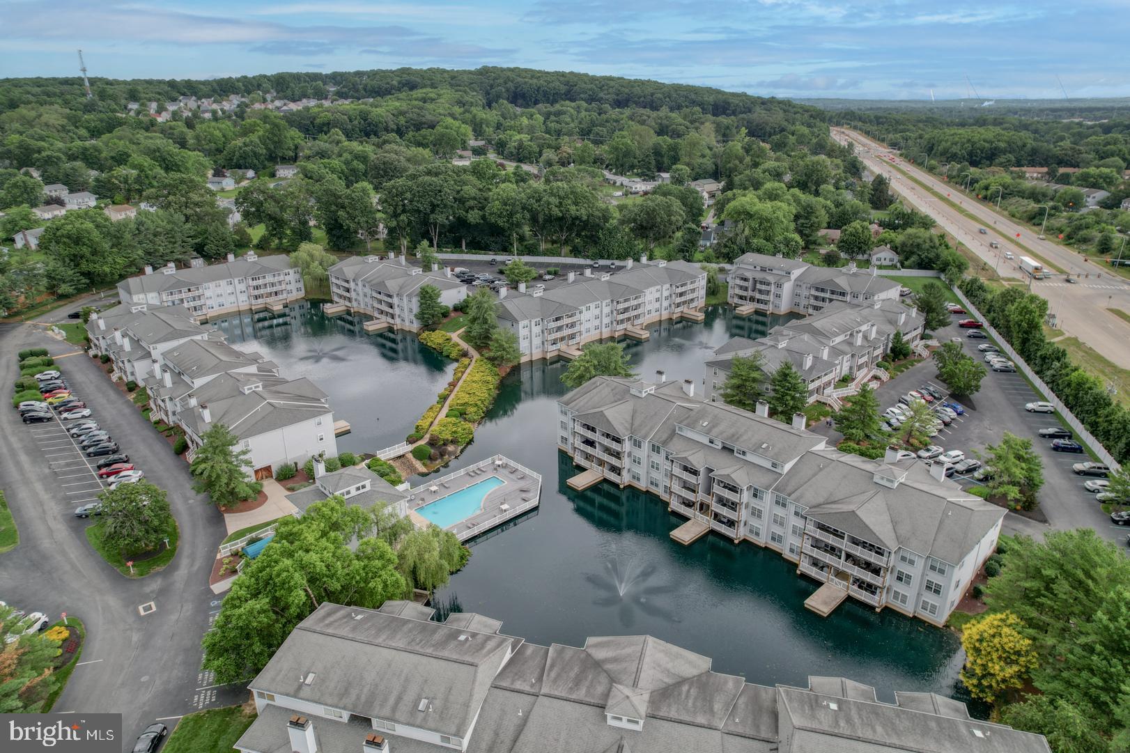 2902 Waters Edge Dr #261