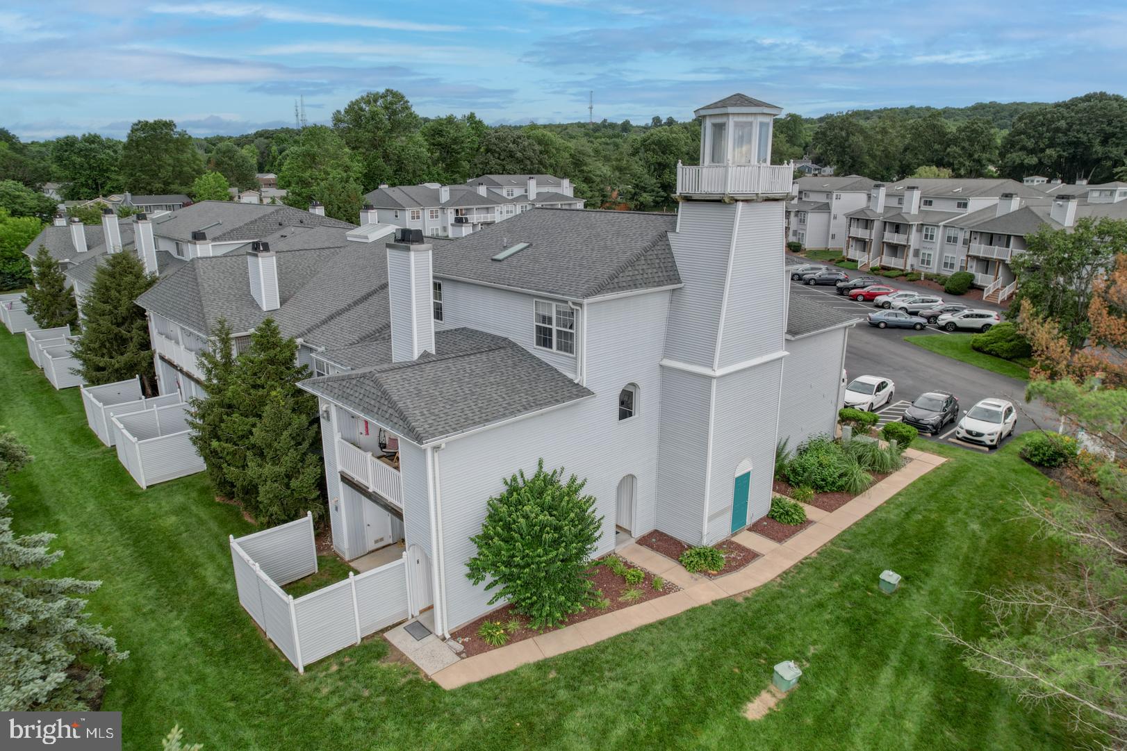 2902 Waters Edge Dr #261