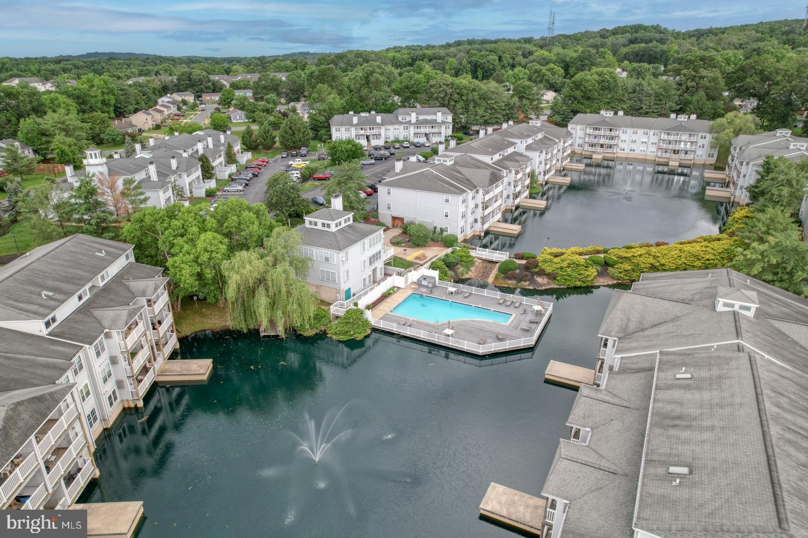 2902 Waters Edge Dr #261