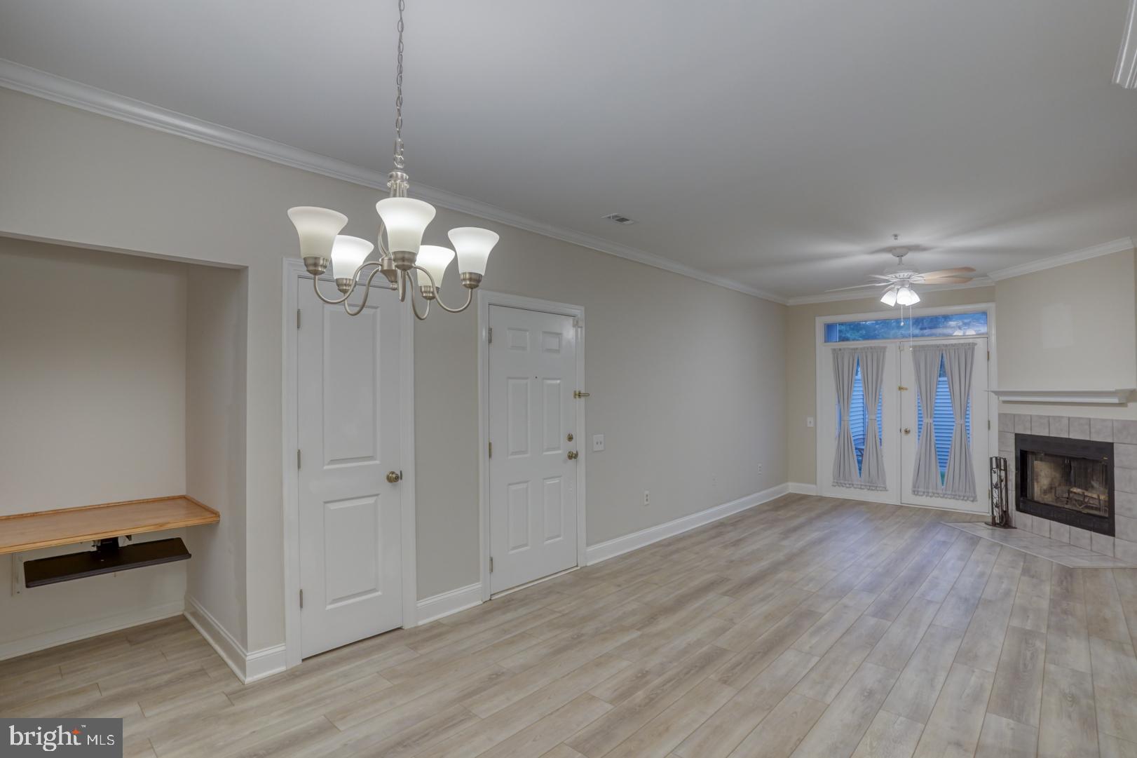 2902 Waters Edge Dr #261