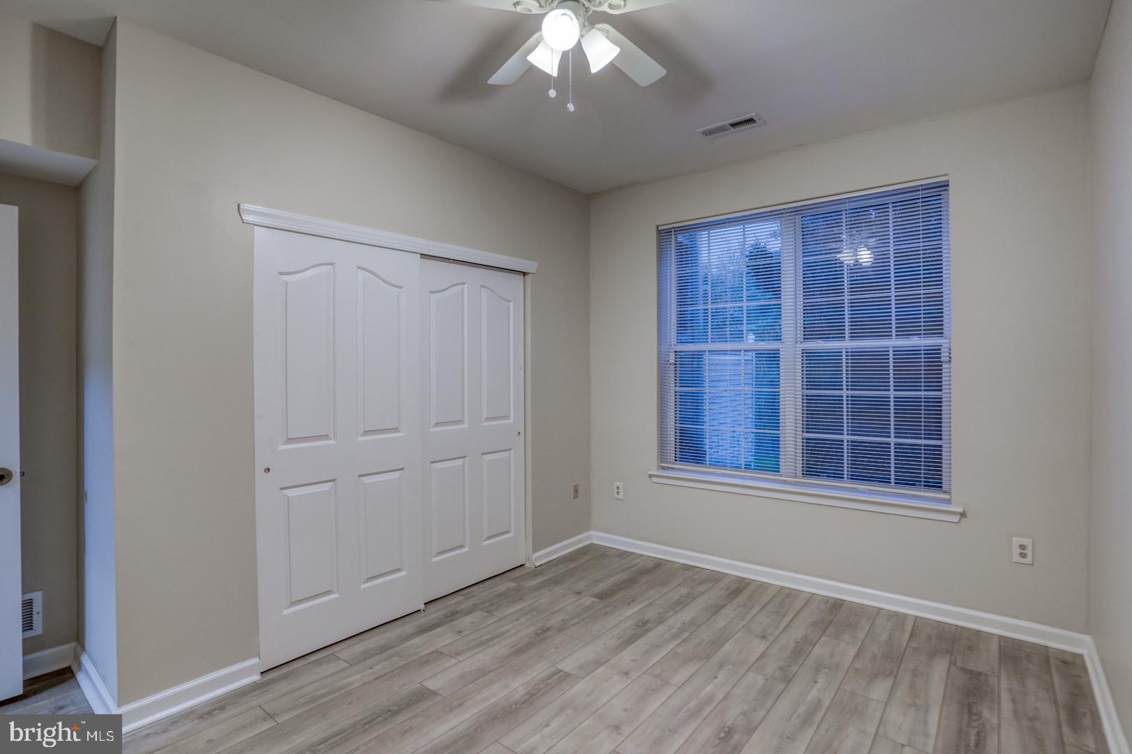 2902 Waters Edge Dr #261