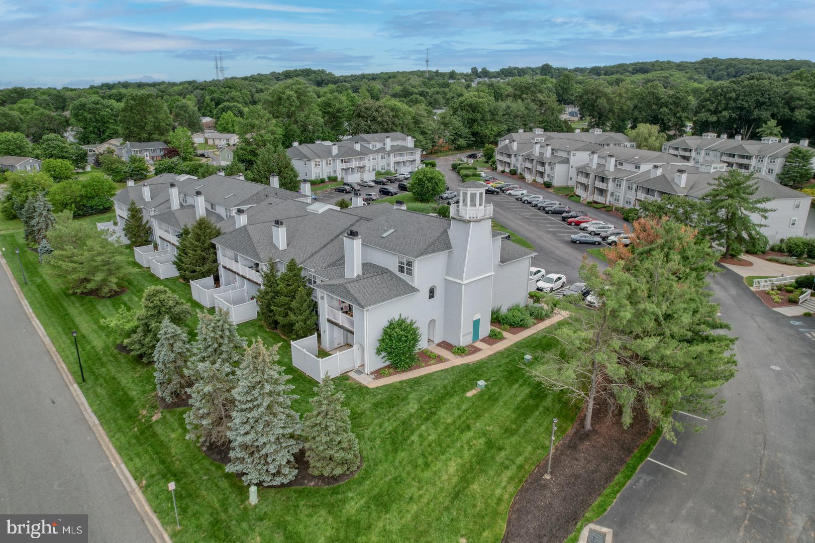 2902 Waters Edge Dr #261