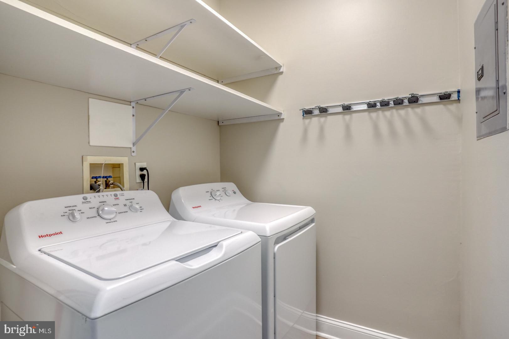 2902 Waters Edge Dr #261