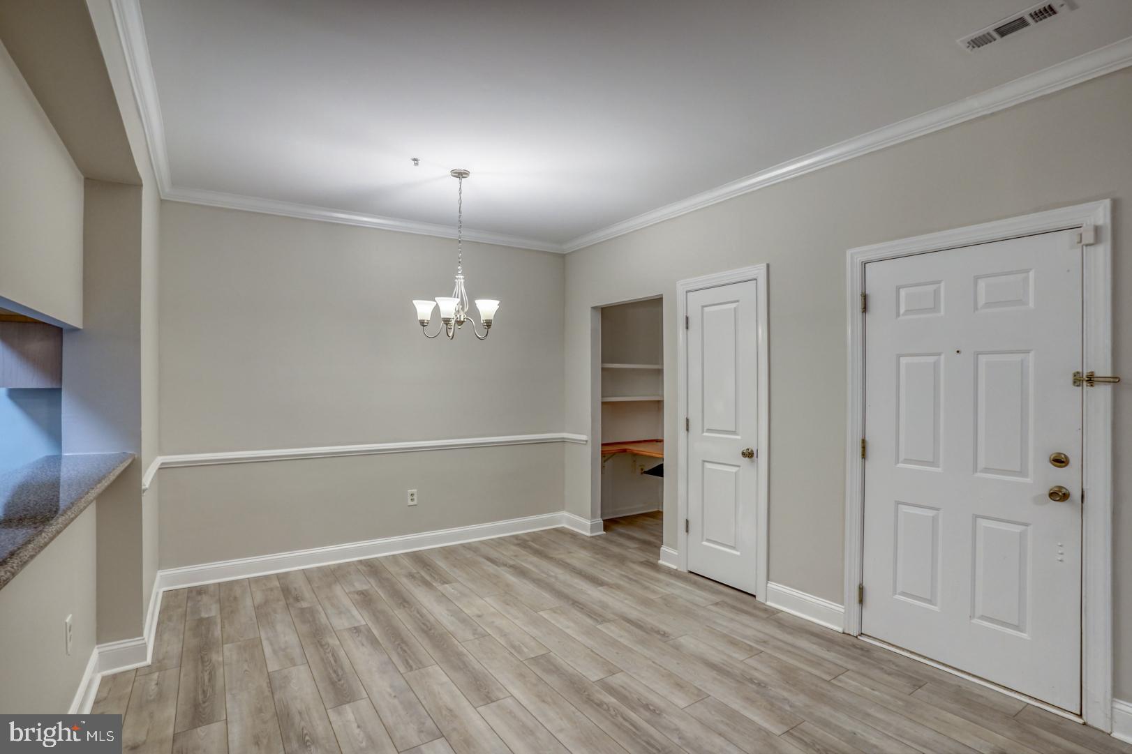 2902 Waters Edge Dr #261