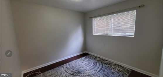 40 ROSE LN