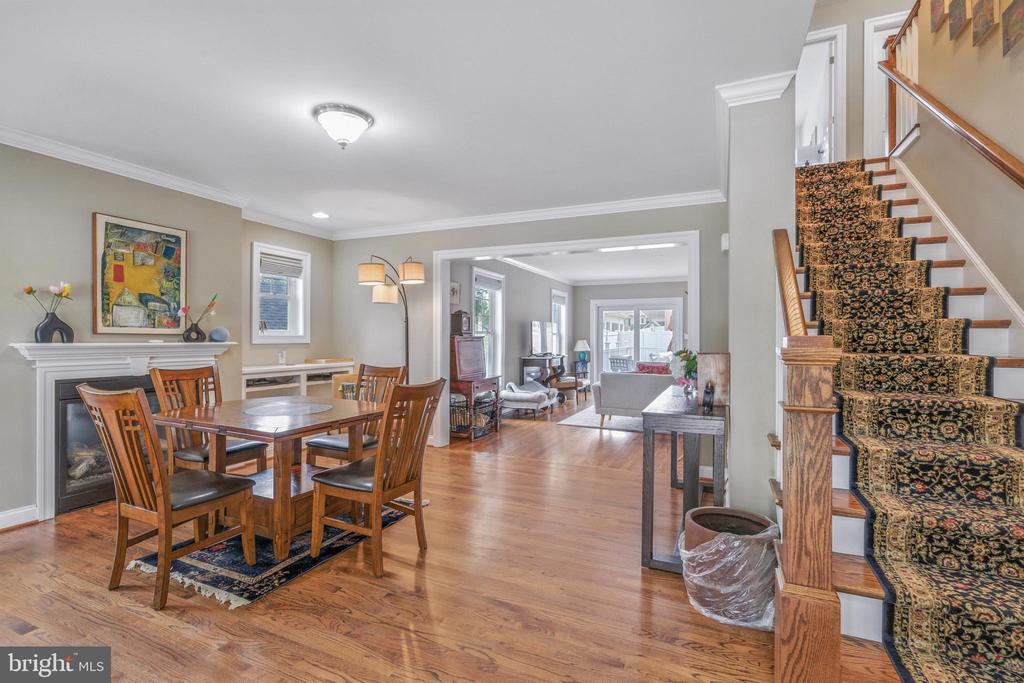 2504 Cedar Ave